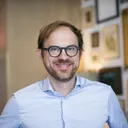 {{ testimonial.name }}'s picture